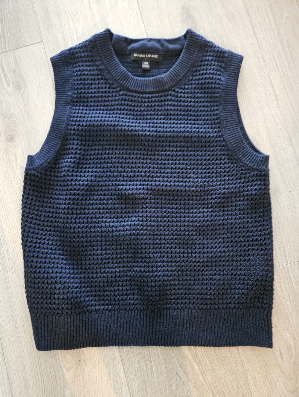 Banana Republic Dark Navy Ribbed Knit Crewneck Vest